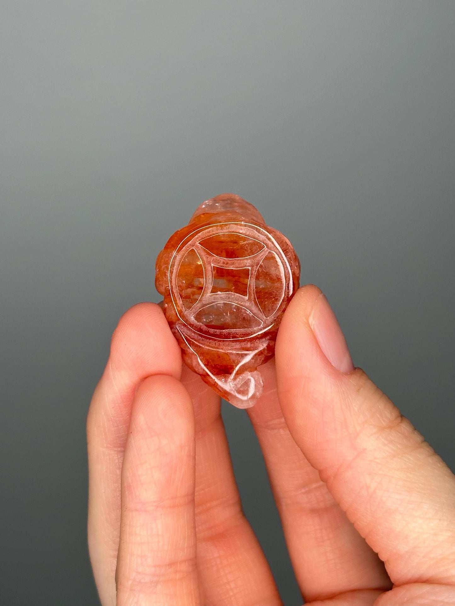 Fire Quartz Money Frog – Carved Crystal Wealth Toad, Natural Gemstone Figurine, Feng Shui Prosperity Decor, Energizing Lucky Sculpture