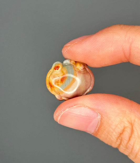 Mini Butterfly Ruyi Alashan Agate Carving