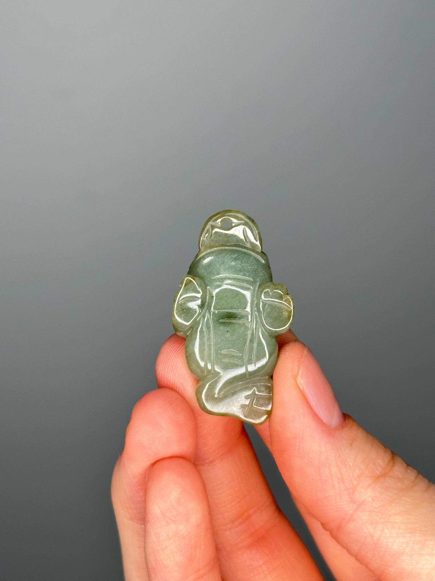 Jade Money Frog Pendant – Pre-Drilled Gemstone Charm, Natural Green Jade Carving, Feng Shui Wealth Symbol, Lucky Gift for Her or Him