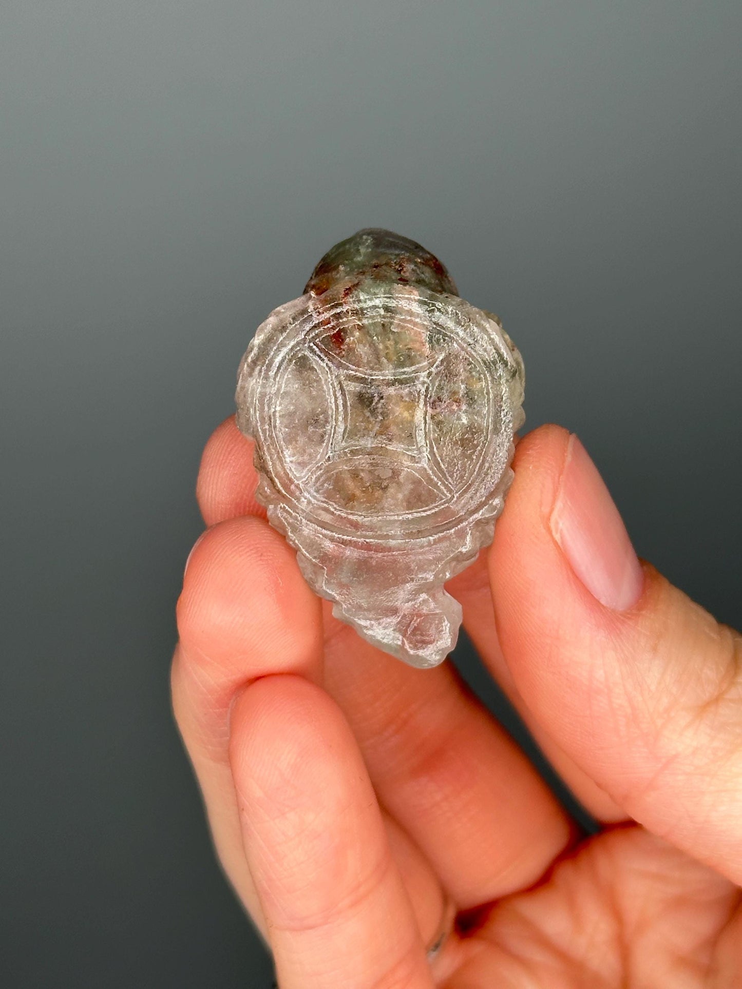 Garden Quartz Money Frog – Carved Crystal Wealth Toad, Natural Lodolite Gemstone Figurine, Feng Shui Abundance Decor, Lucky Sculpture