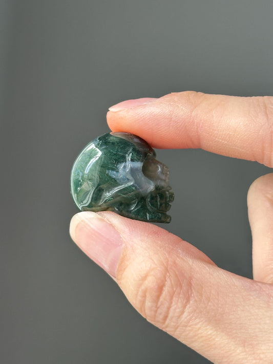 Mini Moss Agate Skull | Polished Green Crystal for Growth, Grounding & Renewal | Pocket-Sized Gemstone for Gift or Energy Work