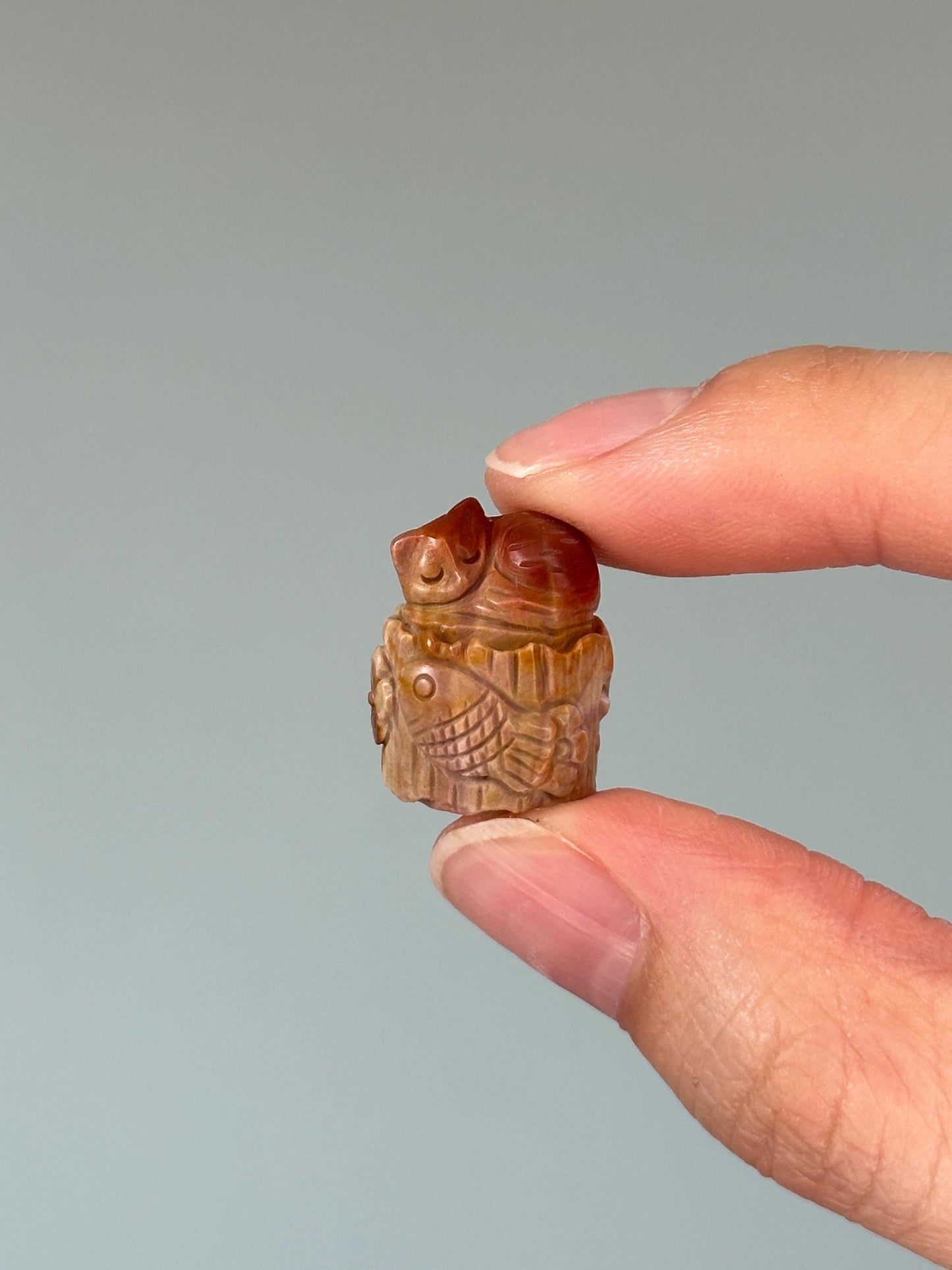 Mini Alashan Agate Sleeping Kitten on Stump – Carved Crystal Cat Figurine, Unique Gemstone Animal, Calming Decor, Pocket Totem Gift