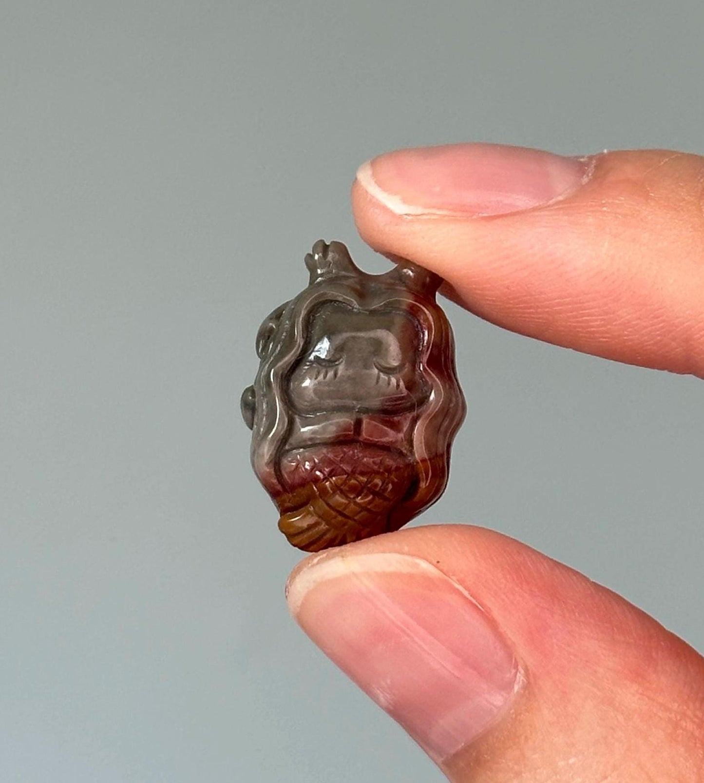 Mini Alashan Agate Mermaid – Carved Crystal Figurine, Gemstone Ocean Decor, Small Crystal Mermaid Sculpture, Unique Fantasy Gift