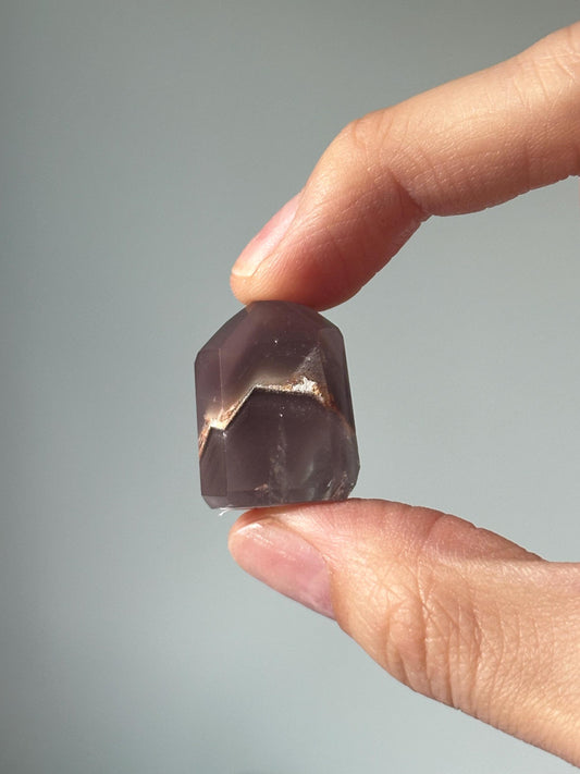 Pink Lithium Quartz Tower – Polished Crystal Point, Natural Soothing Stone for Emotional, Calming Gemstone Decor, Energy Tool