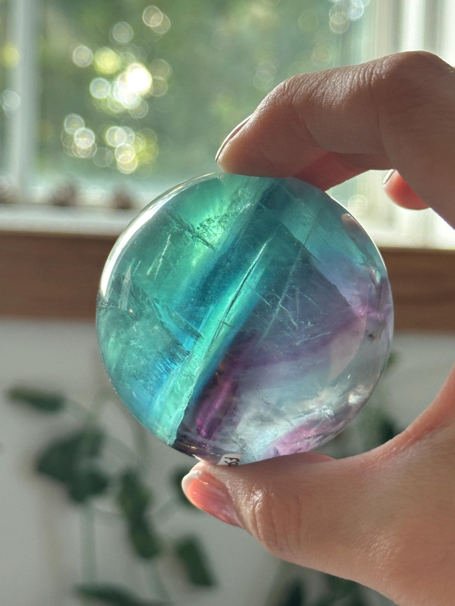 Fluorite Sphere – Polished Crystal Ball, Natural Gemstone for Focus & Clarity, Calming Energy Tool, Spiritual Decor, Meditation Crystal