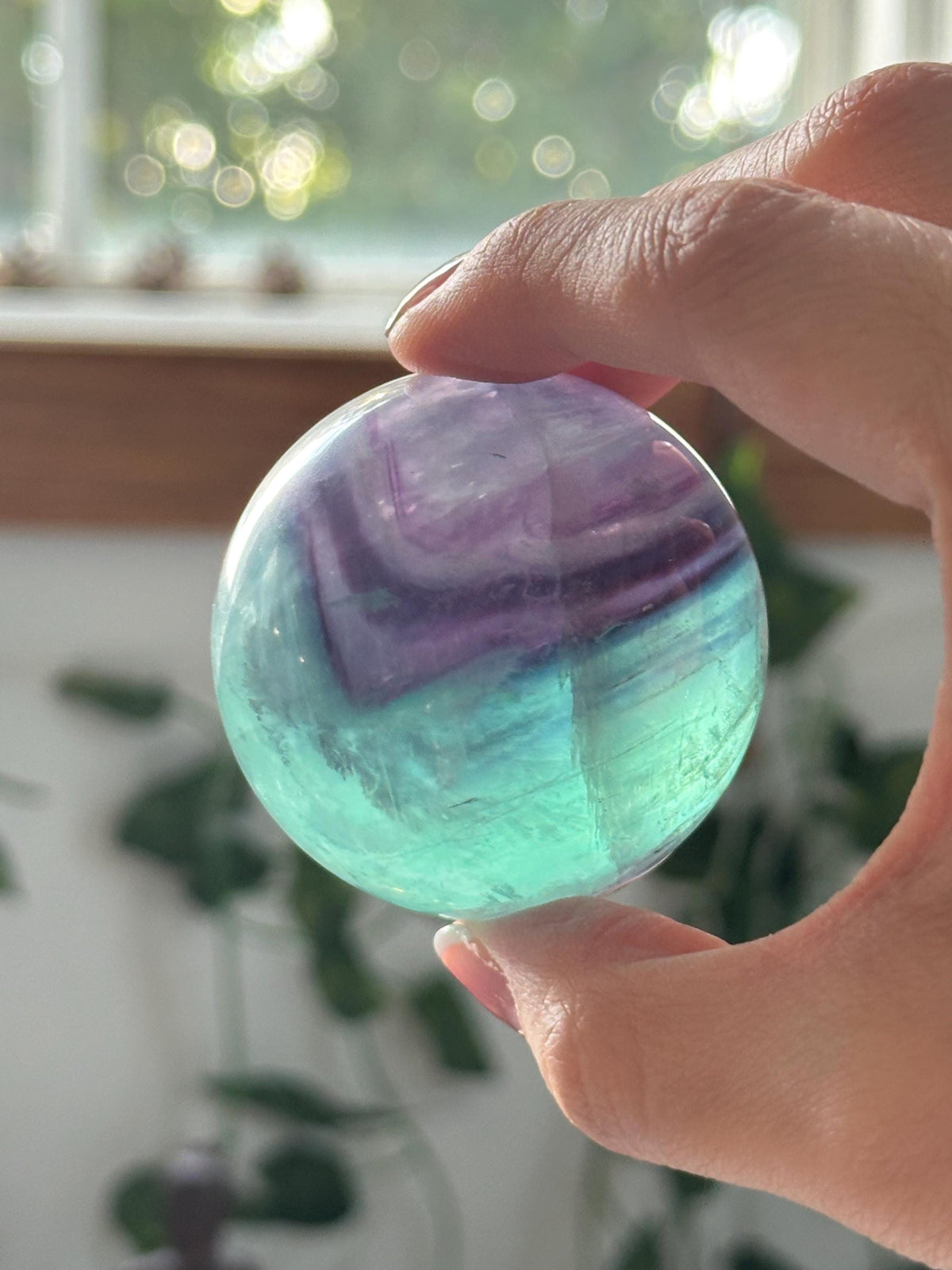 Fluorite Sphere – Polished Crystal Ball, Natural Gemstone for Focus & Clarity, Calming Energy Tool, Spiritual Decor, Meditation Crystal