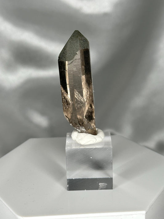 Smoky Quartz Point – Tiefen Glacier, Urseren, Switzerland – Alpine Mineral Specimen, Collector’s Crystal, Grounding & Protective Energy