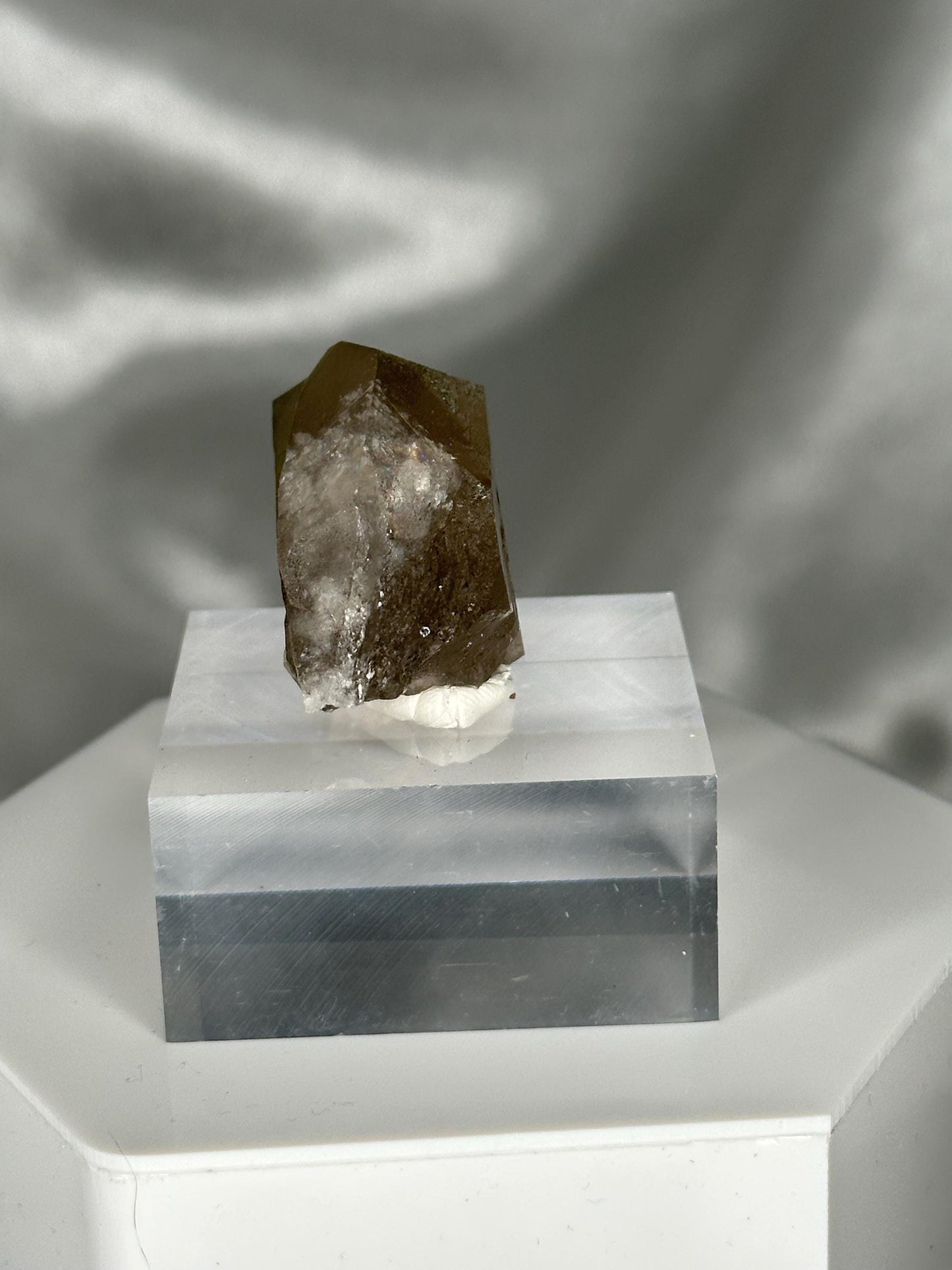 Smoky Quartz Gwindel – Tiefen Glacier, Urseren, Switzerland – Rare Twisted Quartz Crystal, Alpine Mineral Specimen, Collector’s Piece
