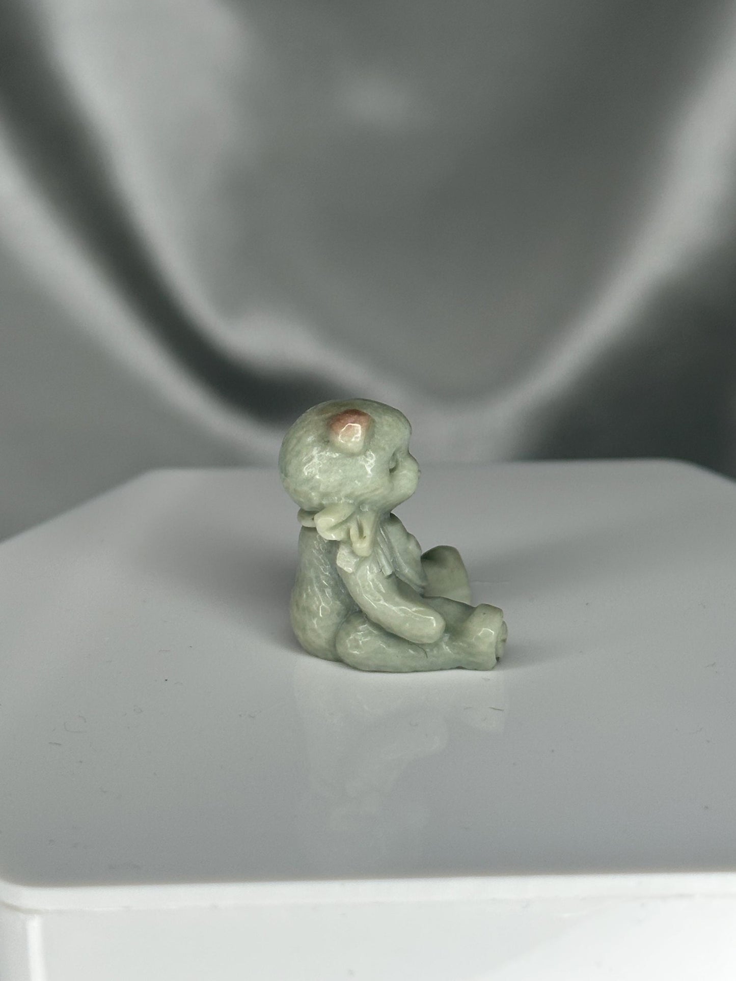 Mini Alashan Agate Teddy Bear | Hand-Carved Crystal Figurine | Natural Agate Animal Carving | Cute Collectible Stone Gift for Crystal Lovers
