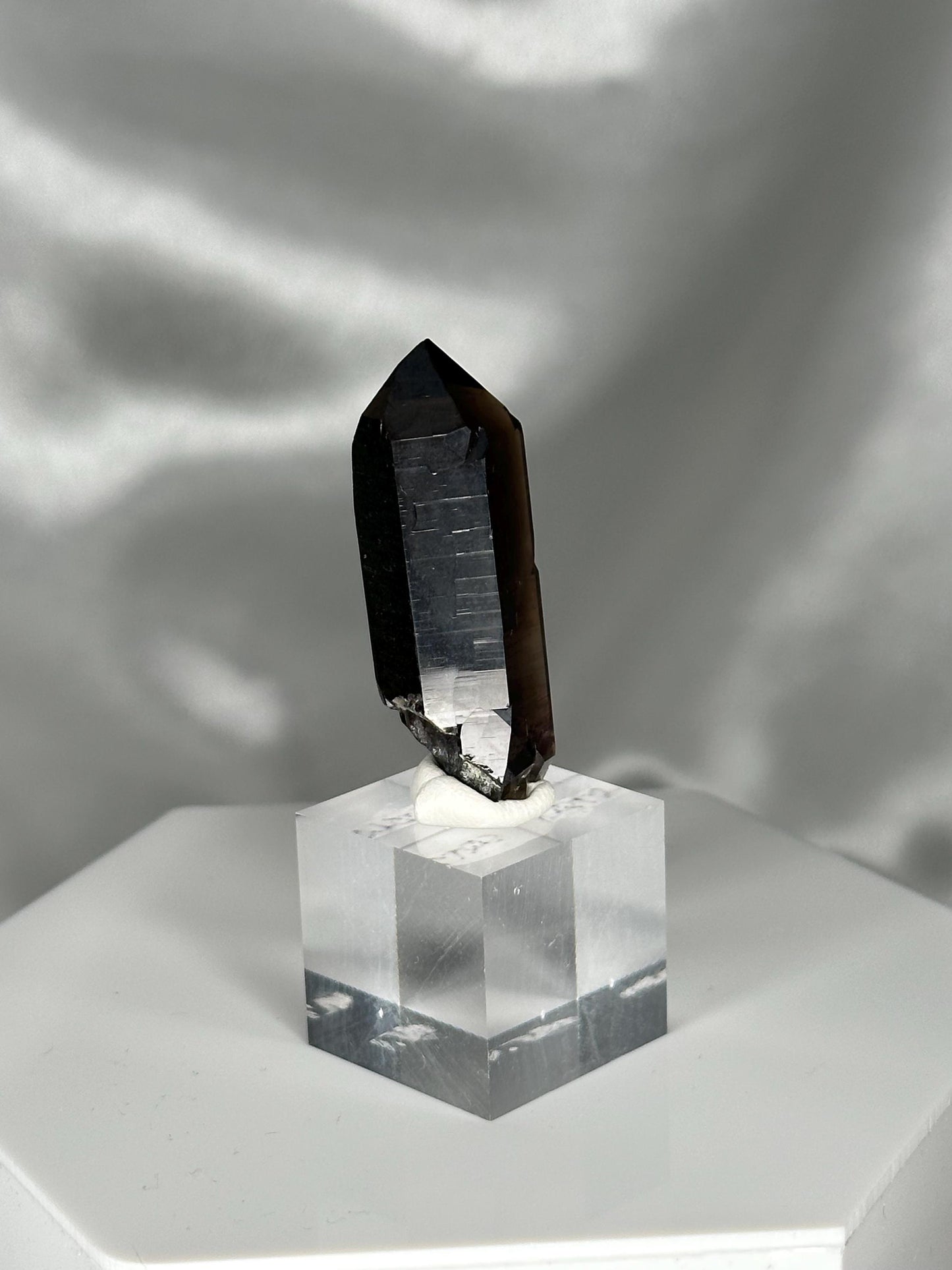 Smoky Quartz Point – Galenstock, Urseren, Switzerland – Alpine Mineral Specimen, Collector’s Crystal for Grounding, Clarity & Protection