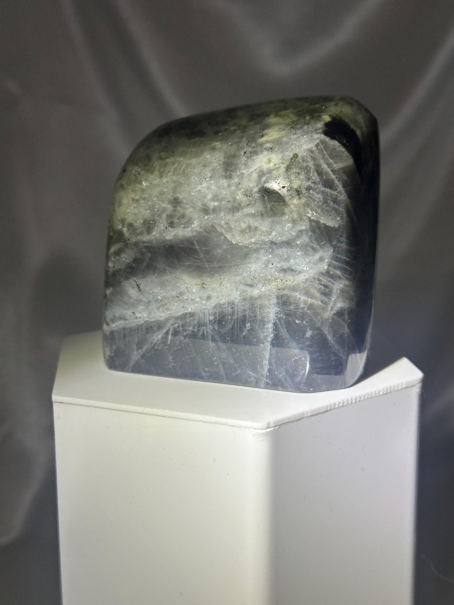 Labradorite Freeform | Natural Flashy Labradorite Carving | Polished Crystal Display Piece for Collectors & Home Decor