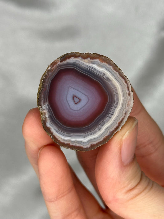 Zhanguo Agate Specimen | Natural Chinese Zhanguo Agate Stone | Banded Mineral Display Piece | Collector Showcase Decorative Accent