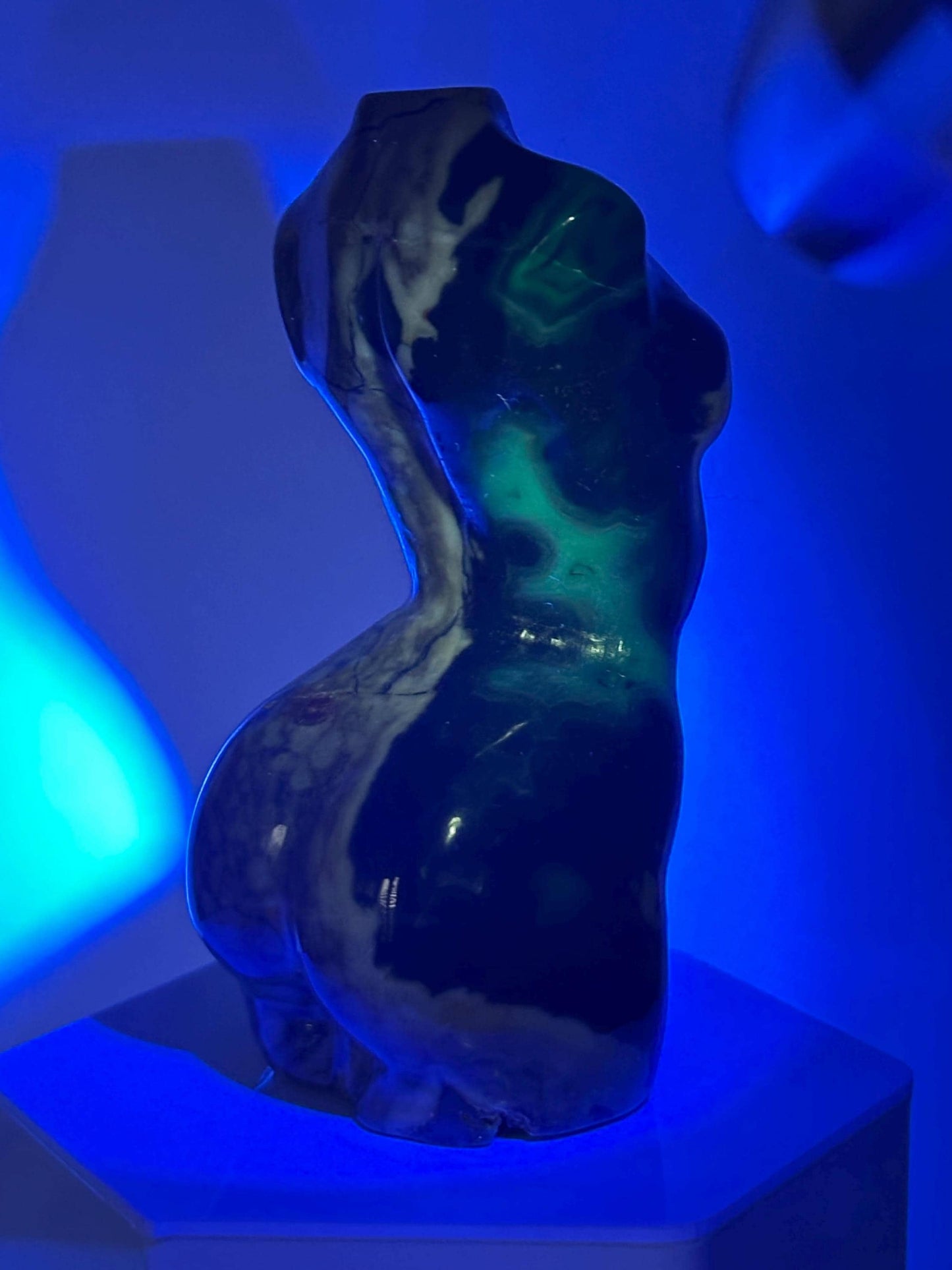 Volcano Agate Goddess Body UV Reactive | Natural Fluorescent Agate Crystal Carving | Polished Mineral Sculpture for Collectors Display Decor