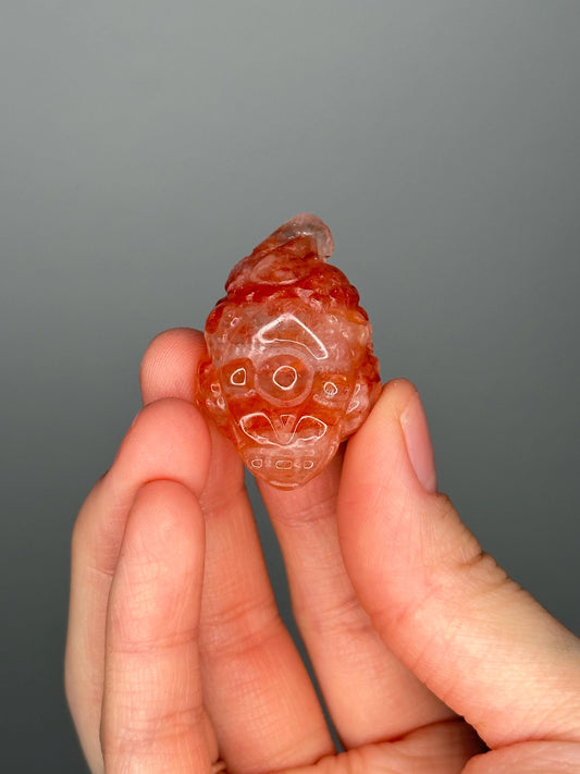 Fire Quartz Money Frog – Carved Crystal Wealth Toad, Natural Gemstone Figurine, Feng Shui Prosperity Decor, Energizing Lucky Sculpture