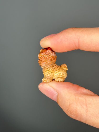 Alashan Agate Foo Dog Carving | Protective Crystal Guardian with Swirled Tones | Symbol of Strength, Luck & Feng Shui Energy