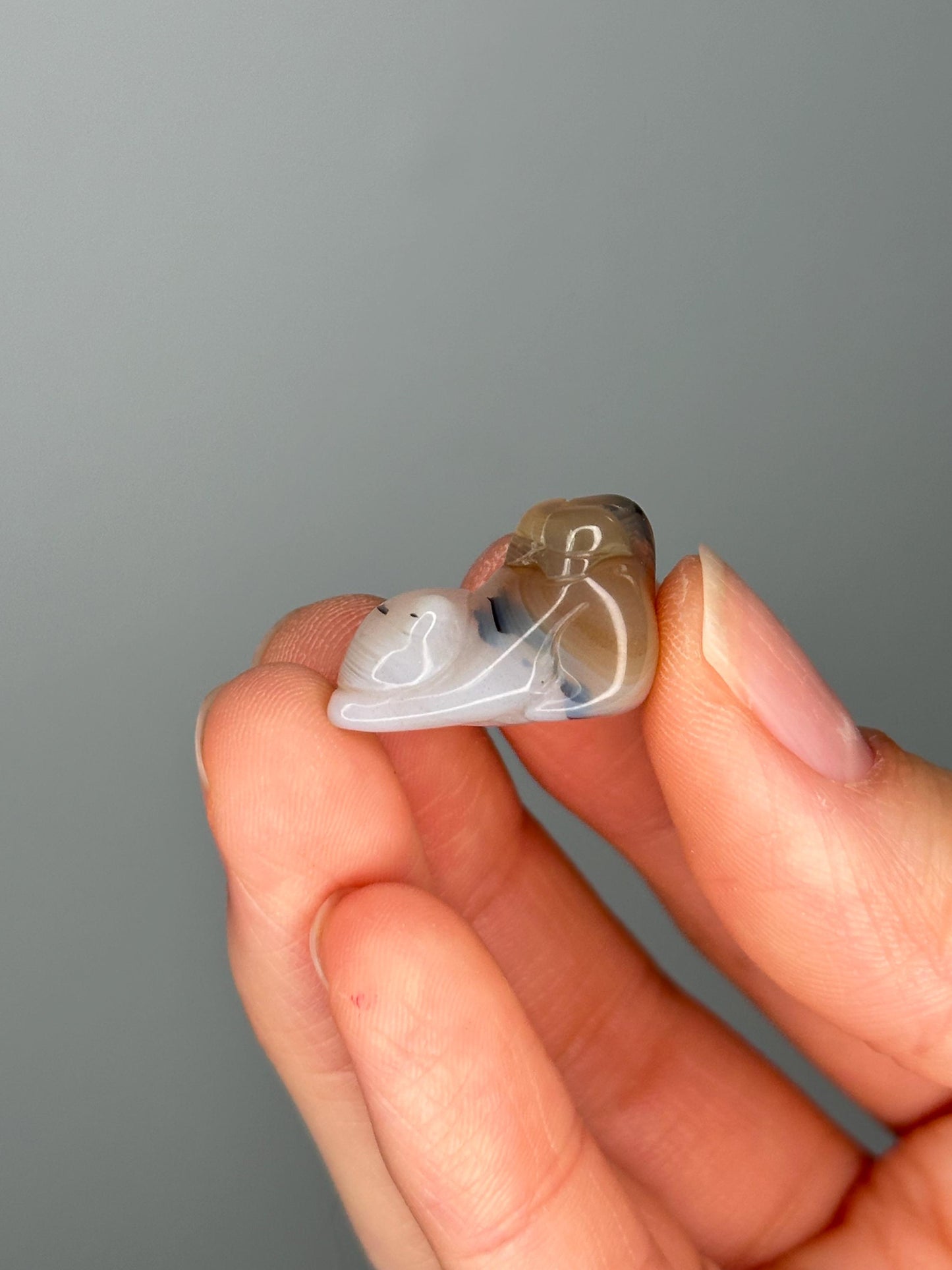 Mini Agate Cat Carving | Polished Crystal Figurine | Cute Gemstone Cat Sculpture | Natural Agate Animal Carving for Gift or Display Decor