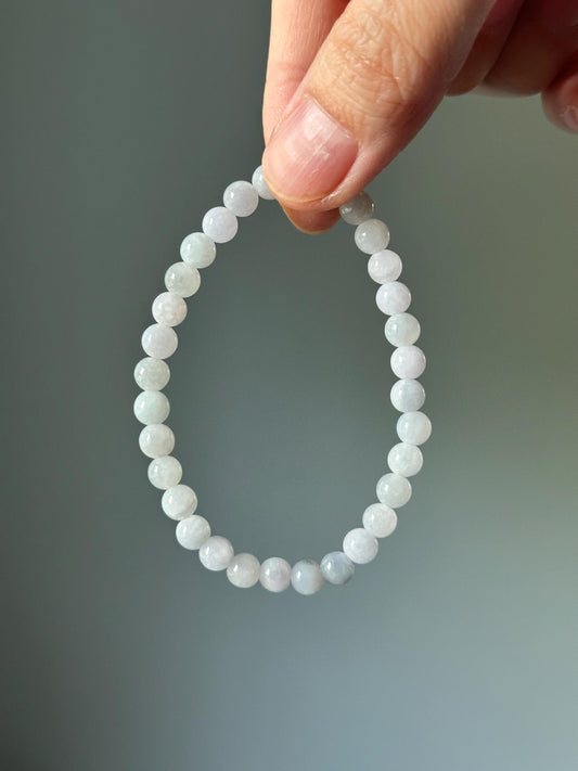 Pale Lavender Grey Jade Bracelet – Natural Gemstone Jewelry, Polished Crystal Beads, Calming Energy Gift, Elegant Pastel Jade Bracelet