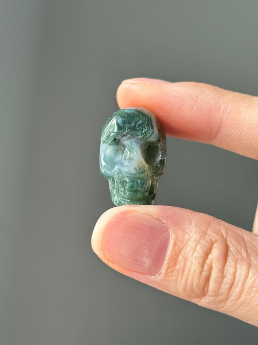 Mini Moss Agate Skull | Polished Green Crystal for Growth, Grounding & Renewal | Pocket-Sized Gemstone for Gift or Energy Work