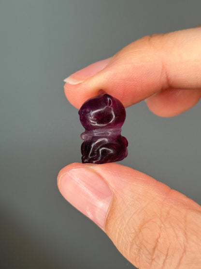 Mini Fluorite Lucky Cat Carving | Crystal Maneki Neko for Good Fortune, Joy & Prosperity | Adorable Gemstone Feng Shui Decor