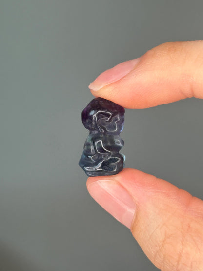 Mini Fluorite Buddha Carving | Peaceful Crystal Figurine for Mindfulness, Calm & Clarity | Pocket-Sized Spiritual Decor