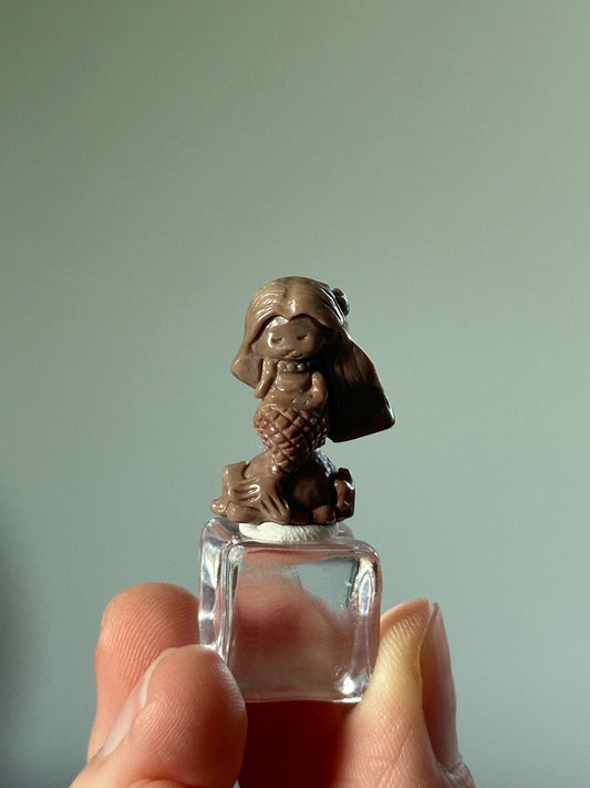 Mini Alashan Agate Sitting Mermaid