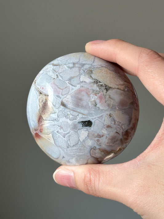 Ocean Jasper Palmstone – Natural Crystal Pocket Stone, Polished Gemstone for Calming Energy, Meditation, and Unique Gift Idea