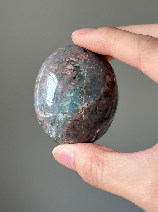Ocean Jasper Palmstone – Natural Crystal Pocket Stone, Polished Gemstone for Calming Energy, Meditation, and Unique Gift Idea