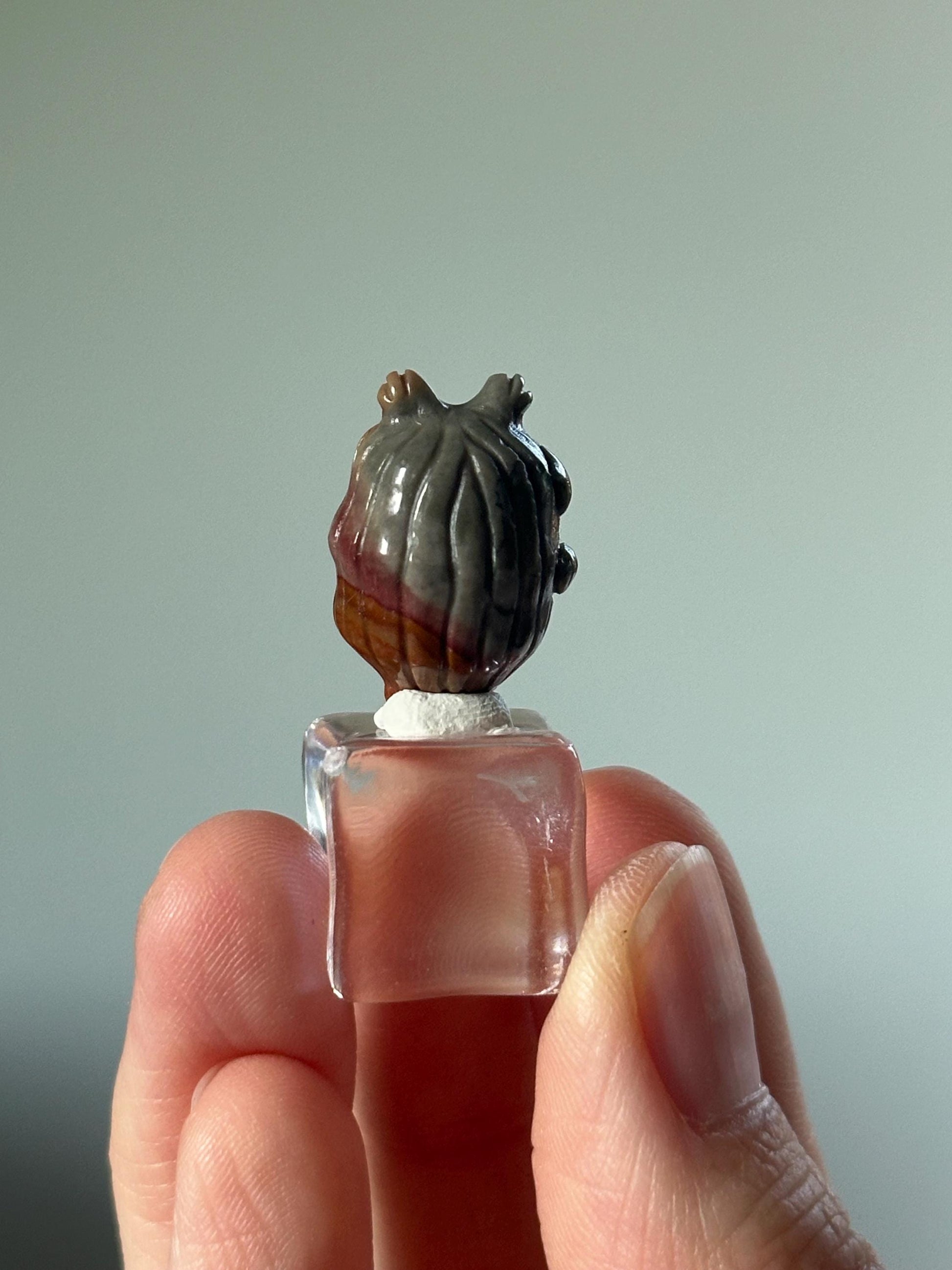 Mini Alashan Agate Mermaid – Carved Crystal Figurine, Gemstone Ocean Decor, Small Crystal Mermaid Sculpture, Unique Fantasy Gift