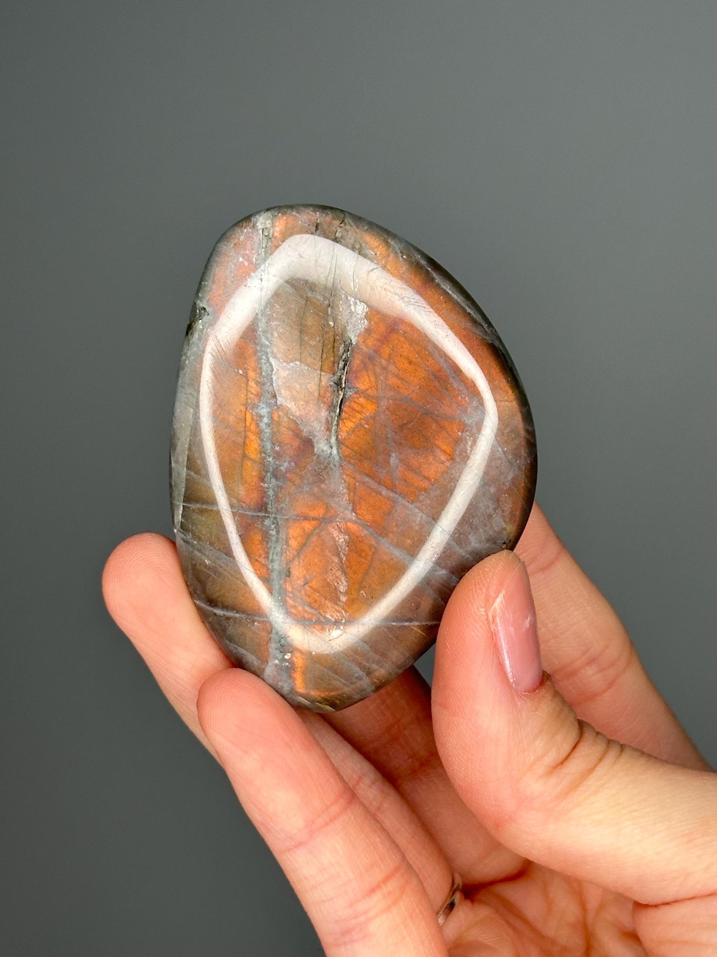 Labradorite Palmstone