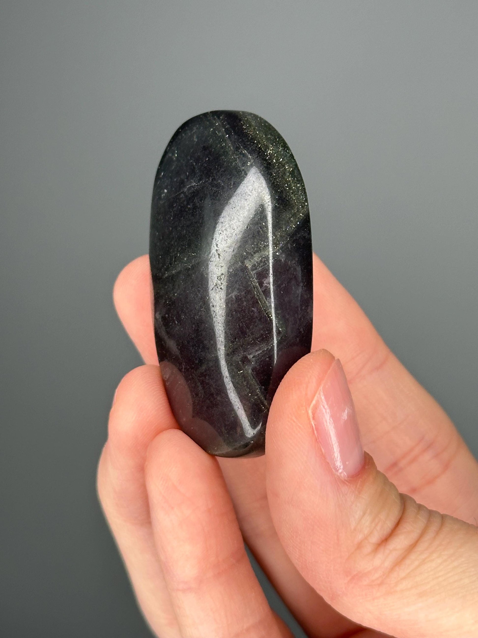 Fluorite with Pyrite Palmstone – Polished Crystal for Focus & Confidence, Natural Gemstone Combo, Energy Tool, Unique Decor Piece