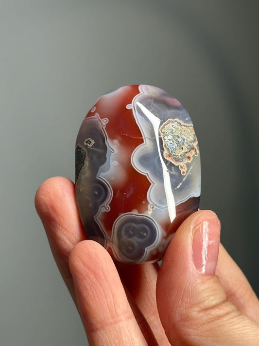 Orby Swazi Agate Palm Stone – Polished Natural Gemstone with Orb Patterns, Grounding Crystal for Energy Work, Unique Decor Piece
