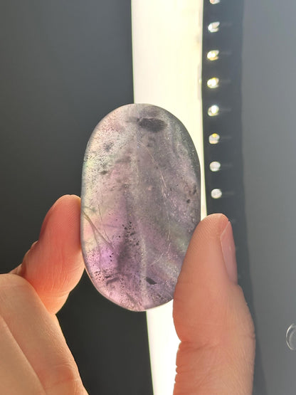 Fluorite with Pyrite Palmstone – Polished Crystal for Focus & Confidence, Natural Gemstone Combo, Energy Tool, Unique Decor Piece