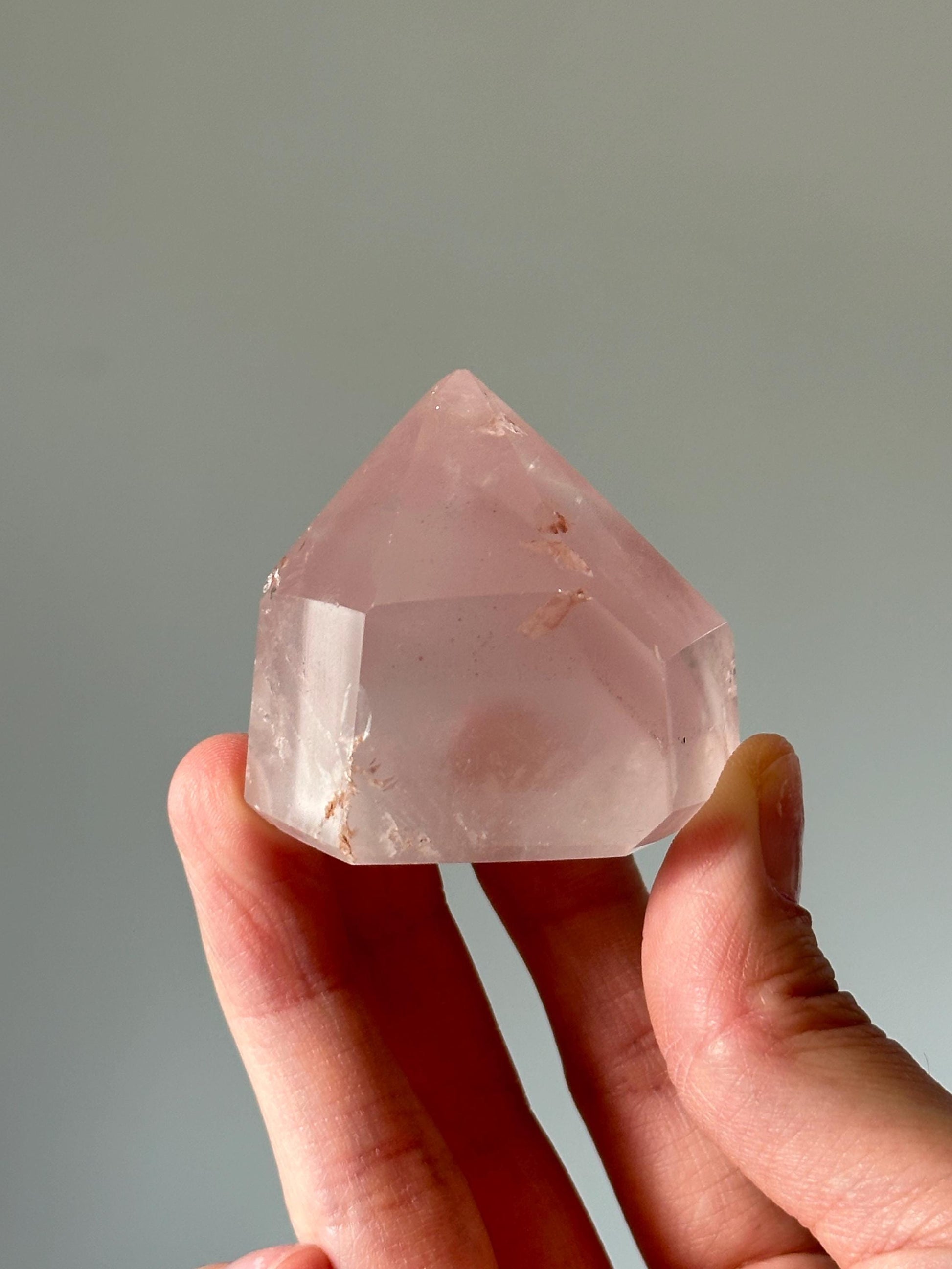 Pink Lithium Quartz Tower – Polished Crystal Point, Natural Soothing Stone, Calming Gemstone Decor, Energy Tool