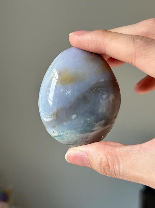 Sea Jasper Palmstone – Natural Crystal Pocket Stone, Polished Gemstone for Calming Energy, Meditation, and Unique Gift Idea