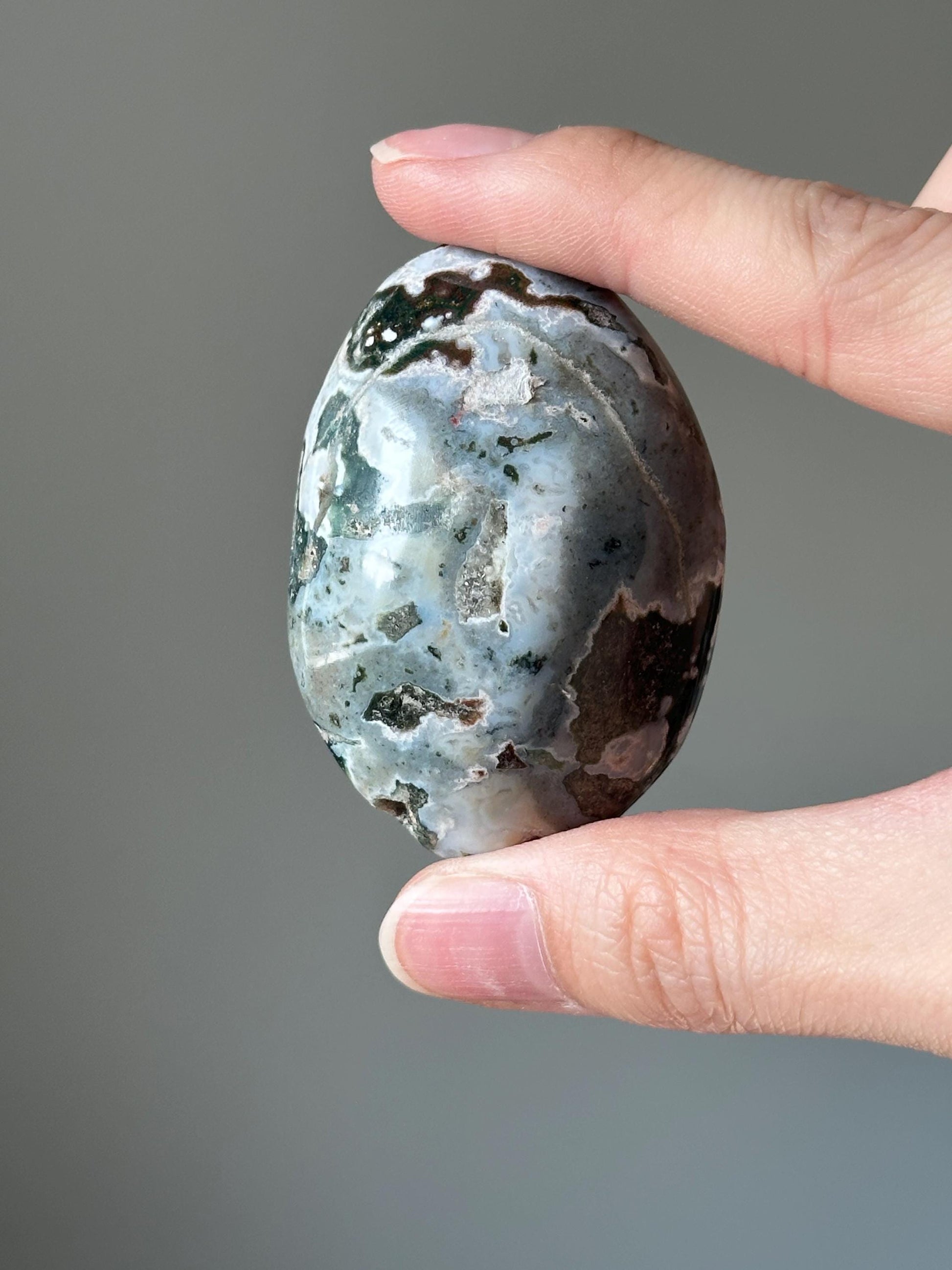Sea Jasper Palmstone – Natural Crystal Pocket Stone, Polished Gemstone for Calming Energy, Meditation, and Unique Gift Idea