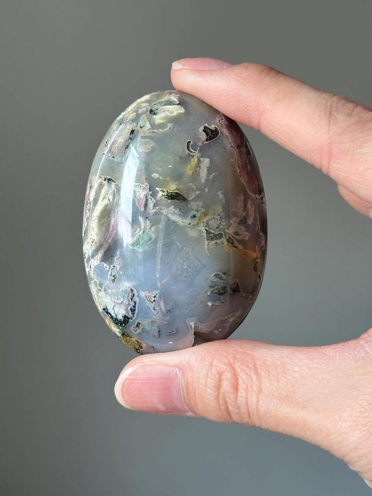 Ocean Jasper Palmstone – Natural Crystal Pocket Stone, Polished Gemstone for Calming Energy, Meditation, and Unique Gift Idea