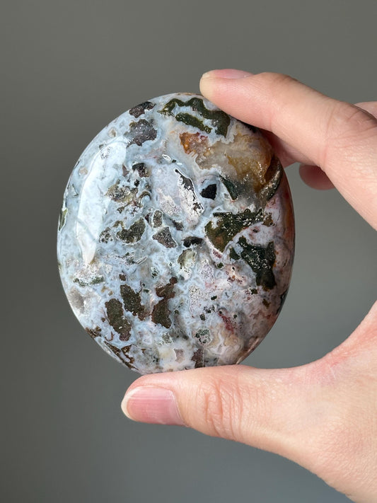 Ocean Jasper Palmstone – Natural Crystal Pocket Stone, Polished Gemstone for Calming Energy, Meditation, and Unique Gift Idea
