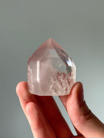 Pink Lithium Quartz Tower – Polished Crystal Point, Natural Soothing Stone for Emotional, Calming Gemstone Decor, Energy Tool