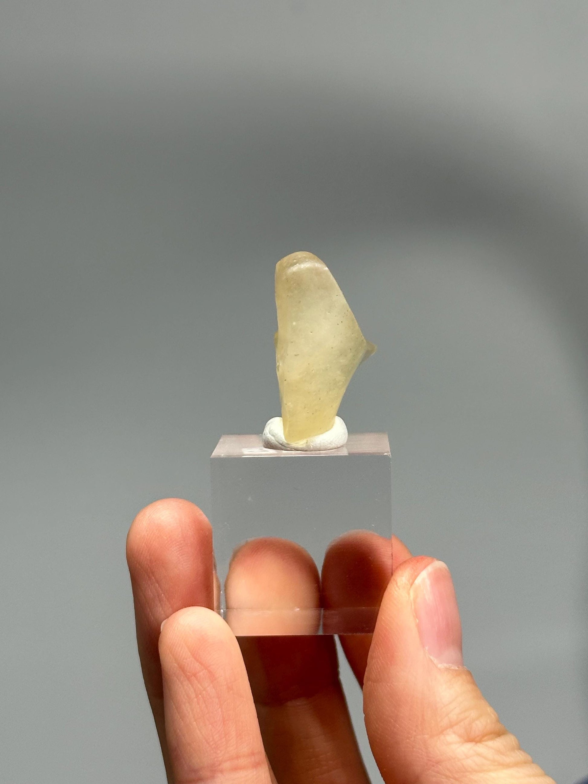 Libyan Desert Glass – Rare Tektite from the Sahara, High-Vibration Crystal for Manifestation, Solar Plexus Activation, or Collector Display