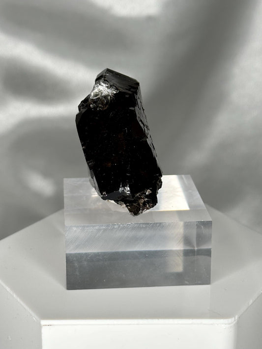 Smoky Quartz Gwindel – Galenstock, Urseren, Switzerland – Rare Twisted Quartz Crystal, Alpine Mineral Specimen, Collector’s Treasure