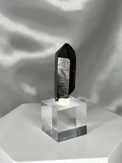 Smoky Quartz Point – Galenstock, Urseren, Switzerland – Alpine Mineral Specimen, Collector’s Crystal for Grounding, Clarity & Protection