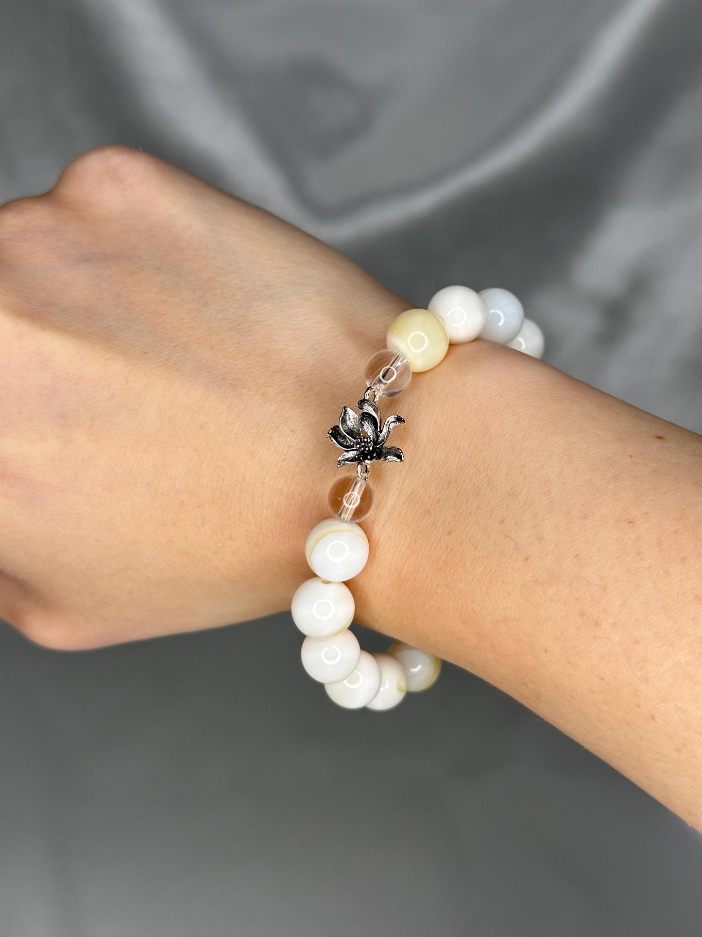 Tridacna Shell Bead Bracelet with Lotus Spacer, Calming Spiritual Jewelry for Peace, Purity, Inner Light & Mindful Energy