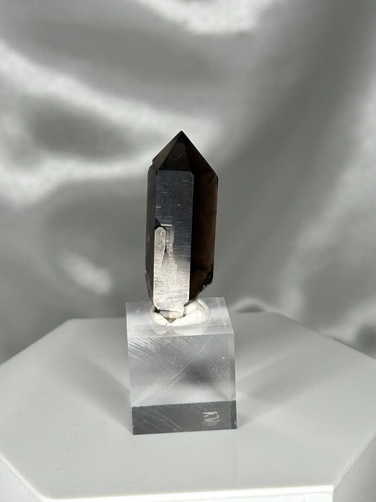 Smoky Quartz Point – Galenstock, Urseren, Switzerland – Alpine Mineral Specimen, Collector’s Crystal for Grounding, Clarity & Protection