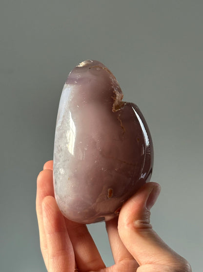 Druzy Agate Egg | Sparkling Crystal Geode Display | Natural Agate Carving with Glittering Druzy Pocket | Unique Decorative Stone Gift