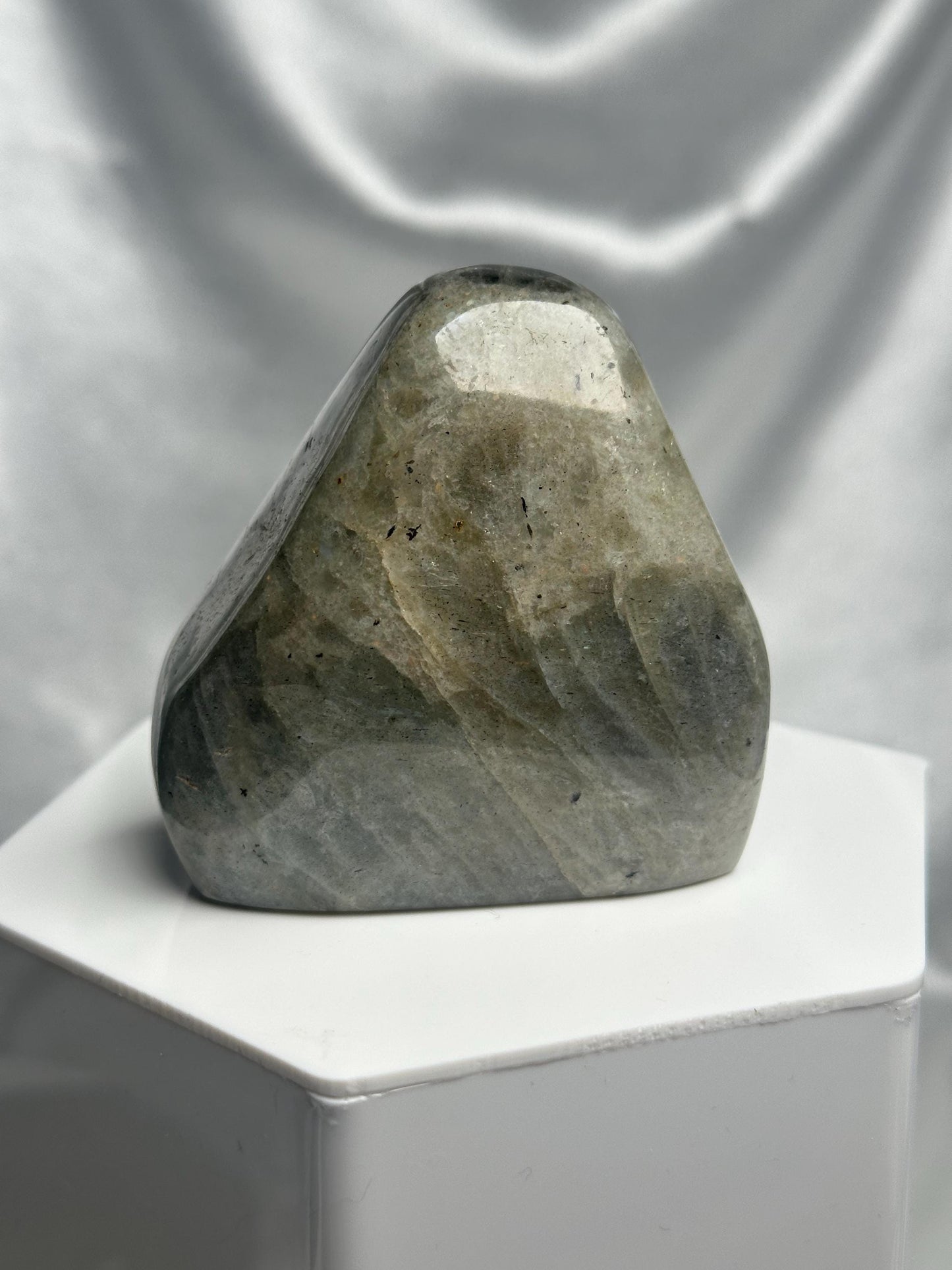 Labradorite Freeform | Natural Flashy Labradorite Carving | Polished Crystal Display Piece for Collectors & Home Decor