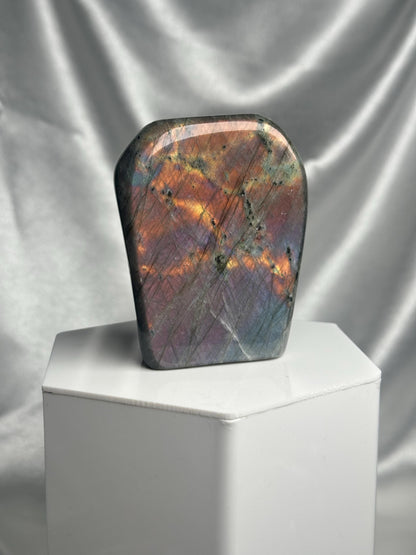 Labradorite Freeform | Natural Flashy Labradorite Carving | Polished Crystal Display Piece for Collectors & Home Decor