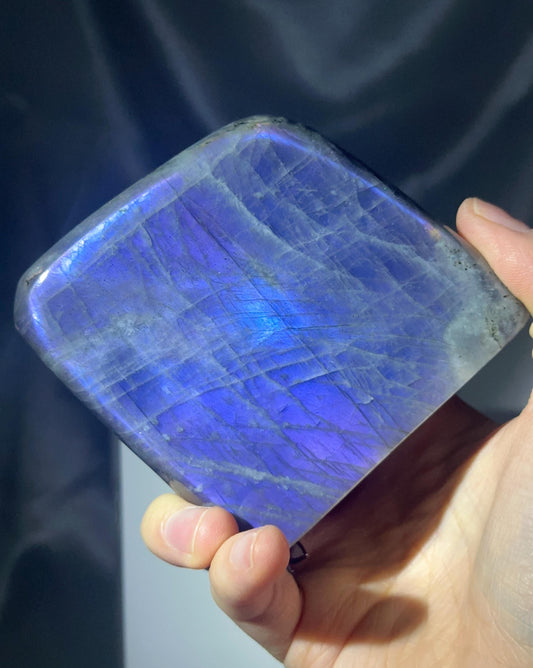 Labradorite Freeform | Natural Flashy Labradorite Carving | Polished Crystal Display Piece for Collectors & Home Decor