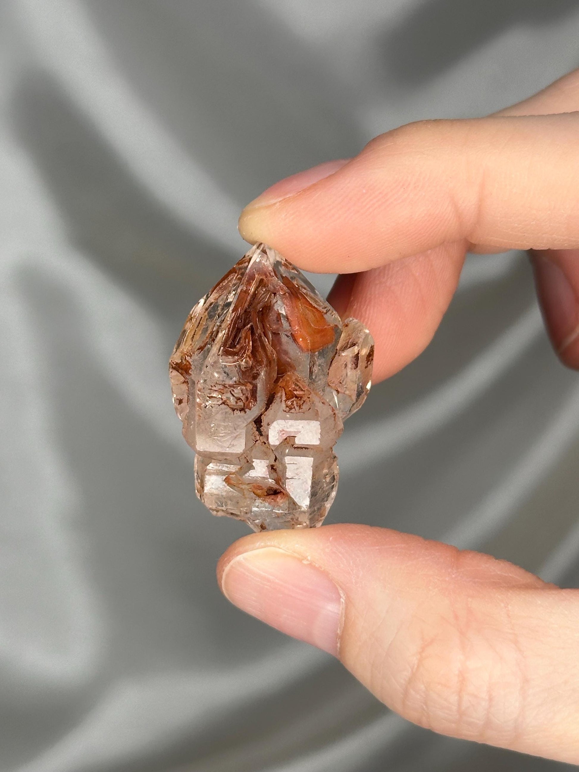 Skeletal Petroleum Quartz Sceptor | UV REACTIVE | Natural Hydrocarbon Inclusion Quartz | Raw Skeletal Quartz Mineral Specimen for Collectors