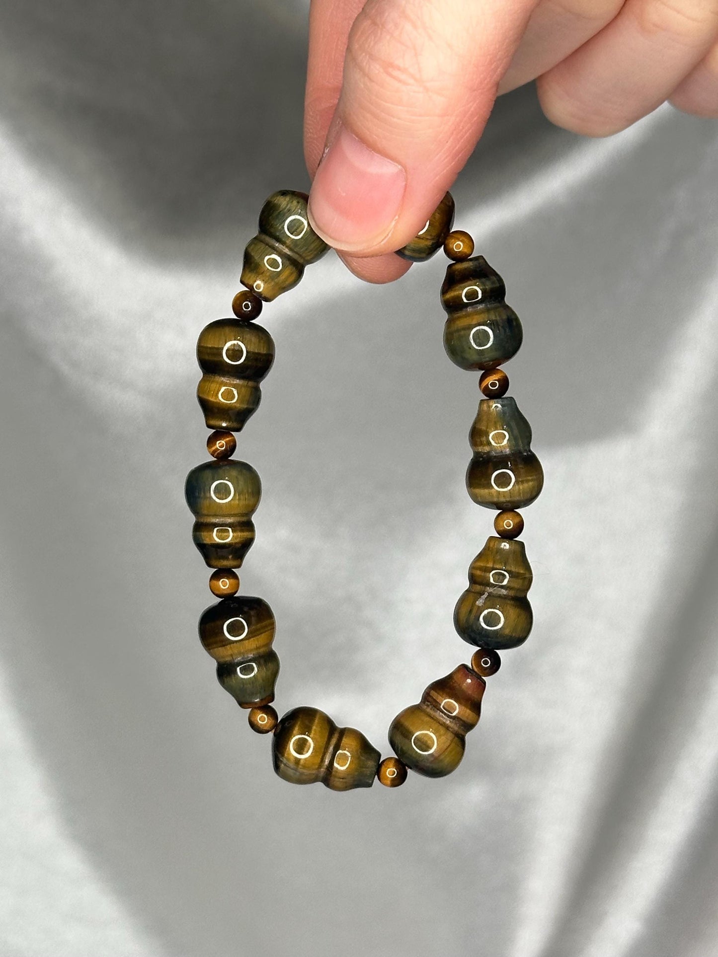 Natural Tiger’s Eye Hulu Bracelet | Polished Tiger Eye Beads | Handmade Gemstone Beaded Bracelet for Collectors & Wear | Hint of Blue