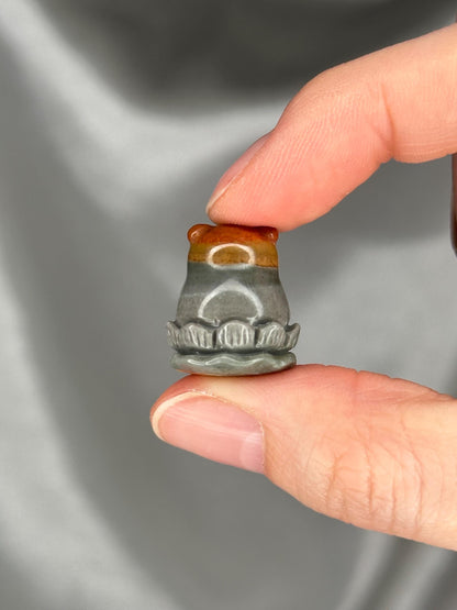 Mini Alashan Agate Capybara on Lotus Carving | Natural Agate Stone Animal Sculpture | Polished Mini Figurine for Collectors & Display